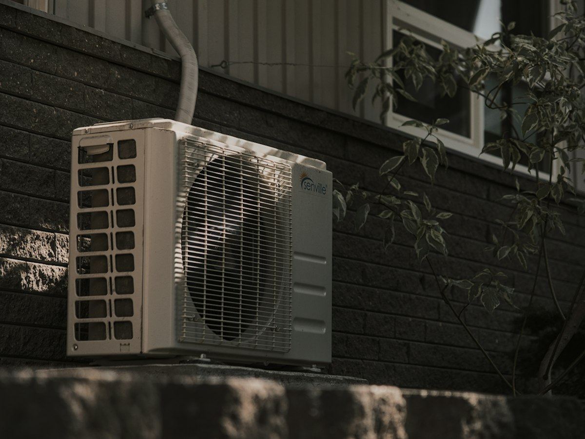 Solar air conditioning