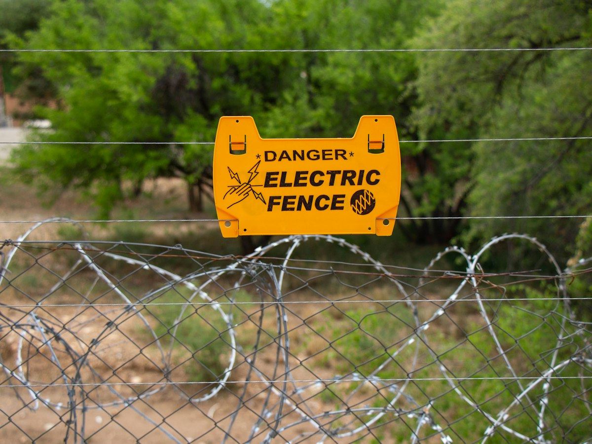 Perimeter fences
